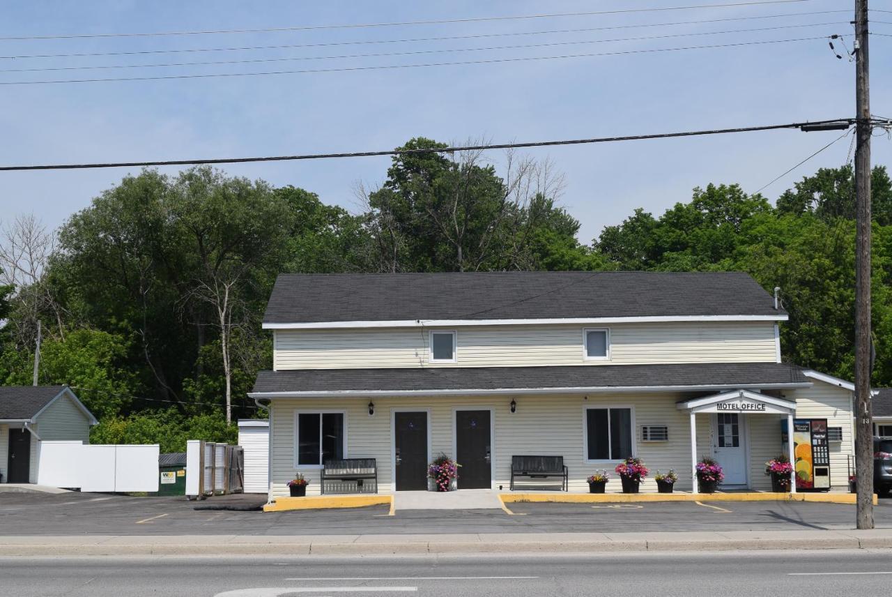 Knights Inn Arnprior Luaran gambar