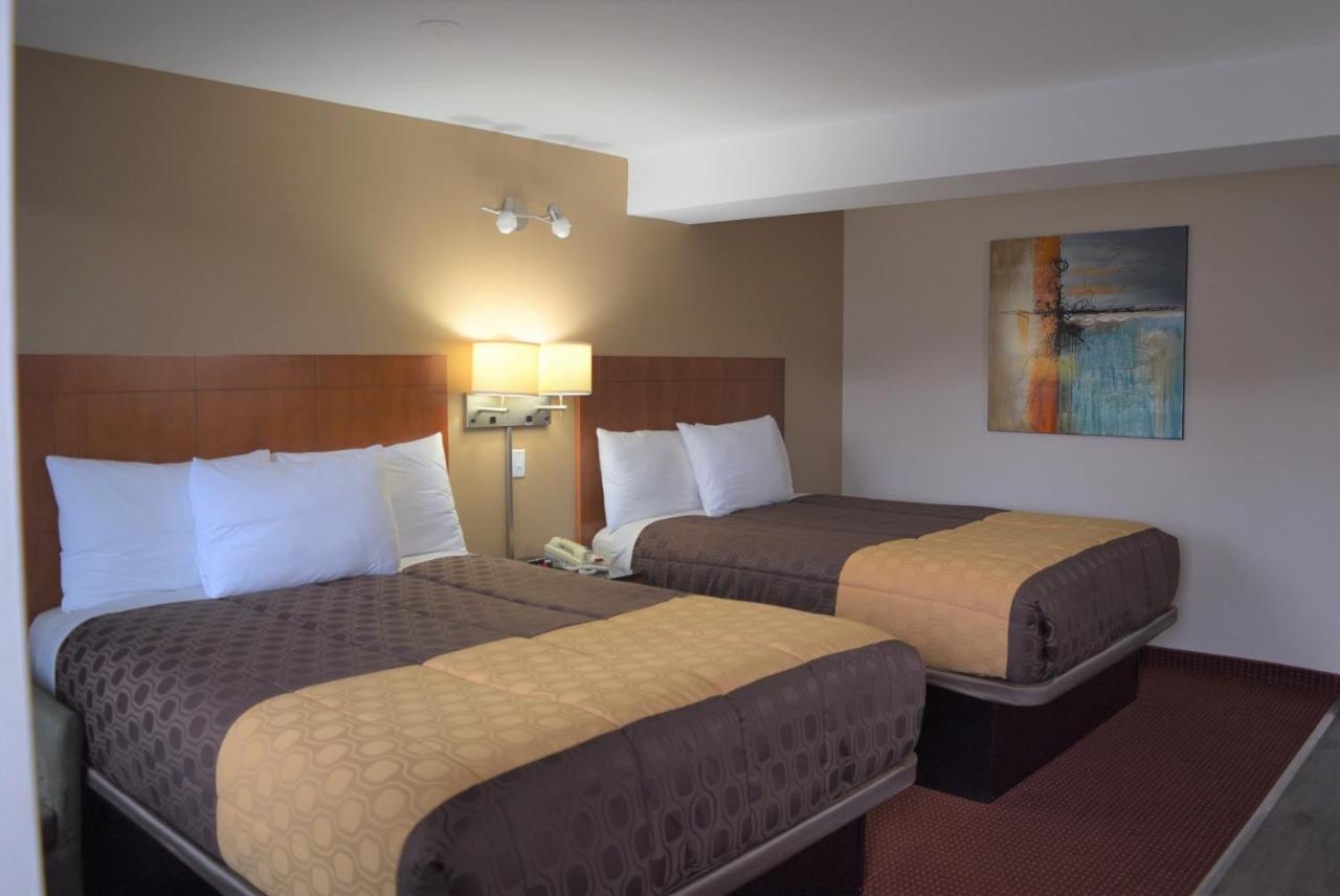Knights Inn Arnprior Luaran gambar